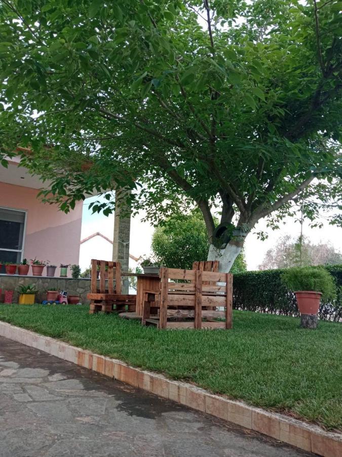 Villa Erasmia Dekarcho Kültér fotó